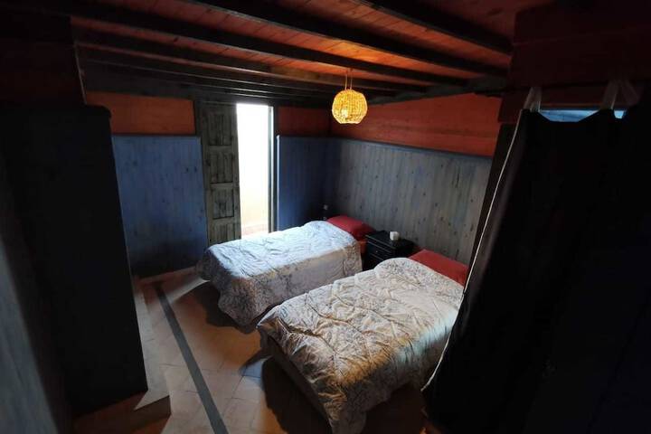 Room 3 of 5
