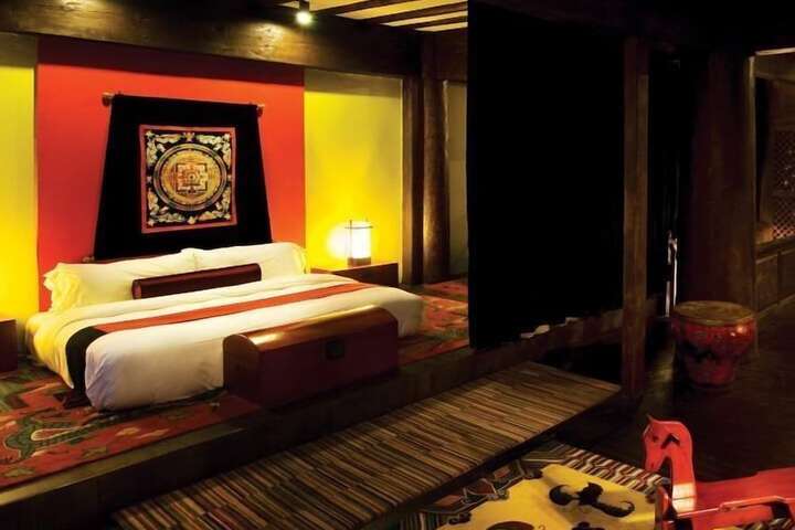 Room 13 of 86