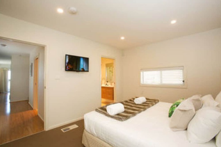 Room 8 of 54