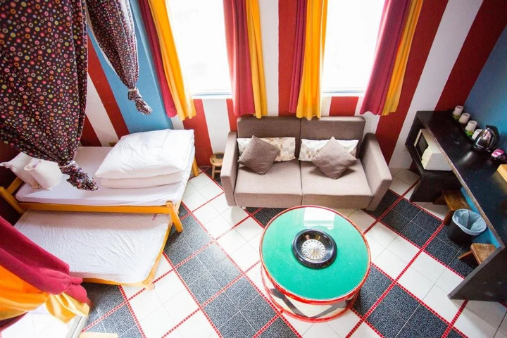guest_rooms