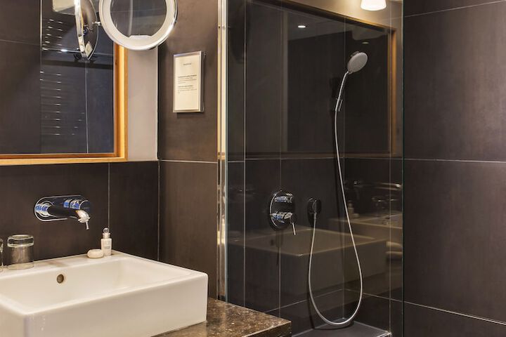 Bathroom Interior Photo