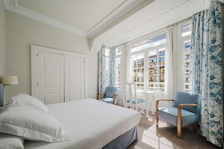 Room 4 of 58