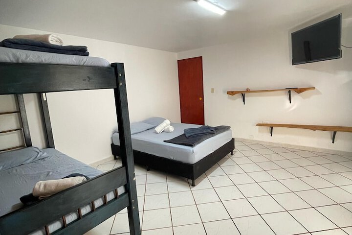 Room 28 of 97