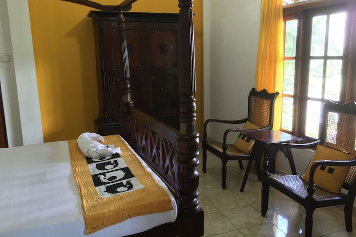 Room 37 of 42