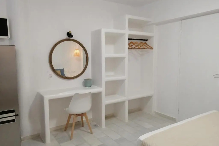 Room 3 of 13