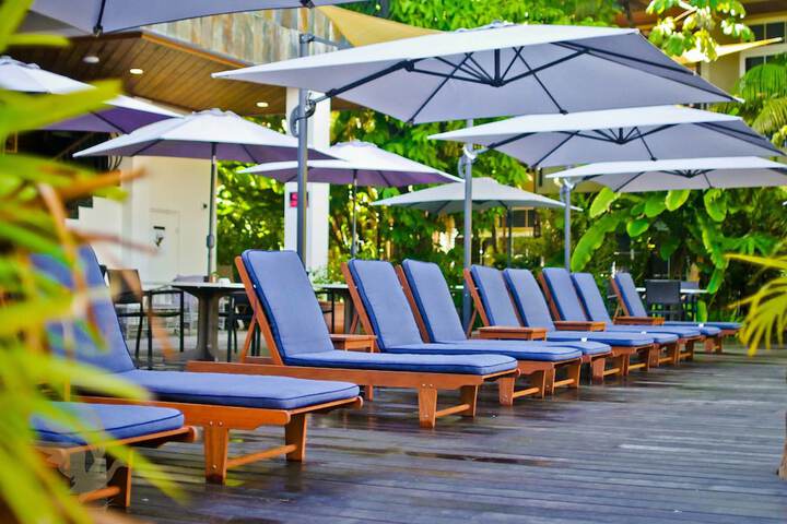 Sundeck 65 of 70