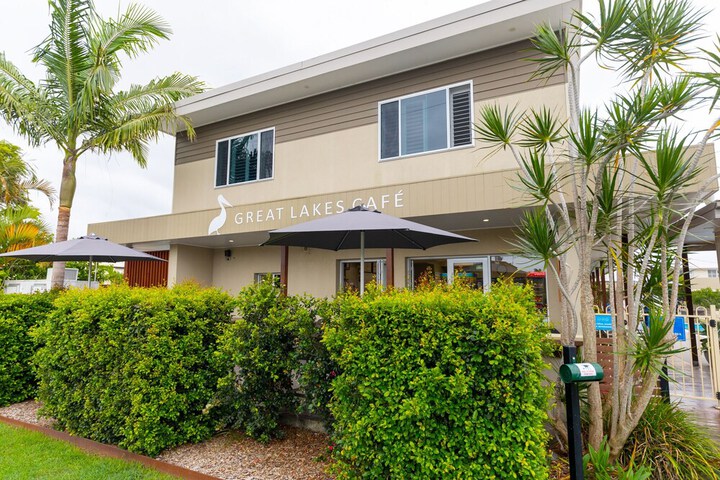 Breakfast/Coffee Service 109 of 126