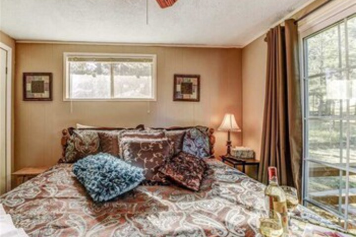 Room 42 of 47