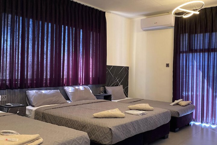 Room 34 of 64