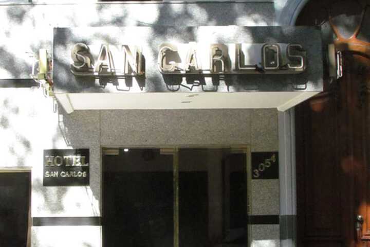 Hotel San Carlos in Buenos Aires