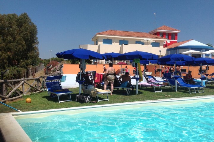 Pools & Facilities