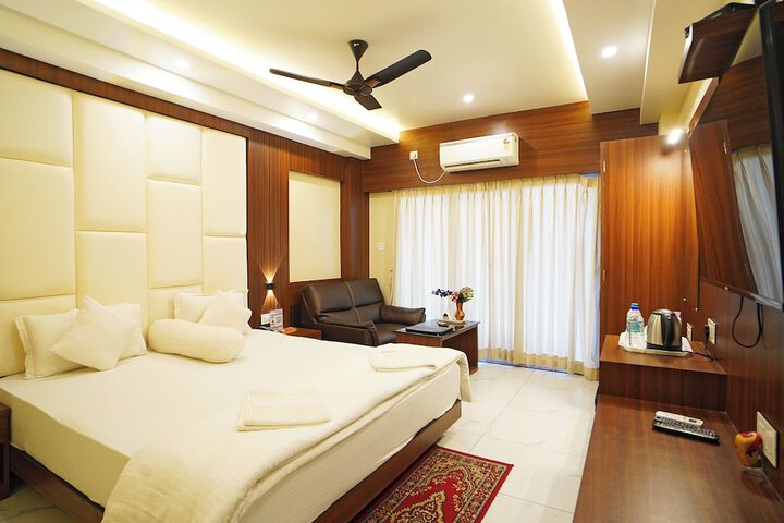 Room 15 of 81