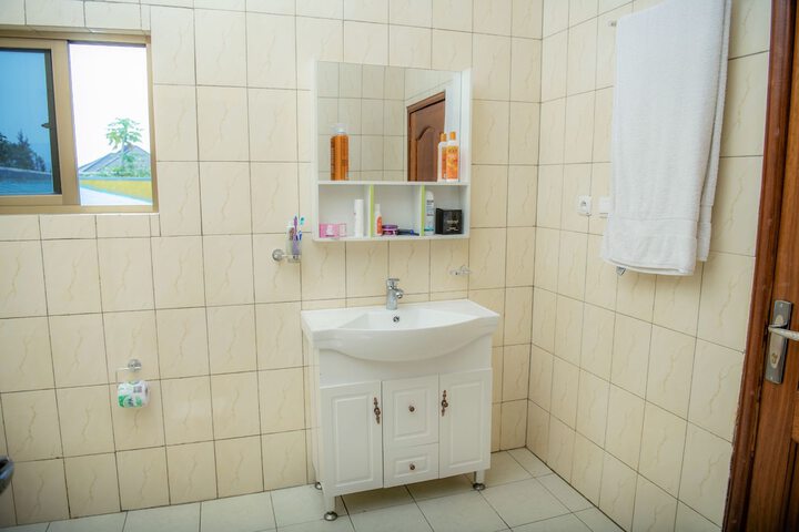 Room 20 of 38