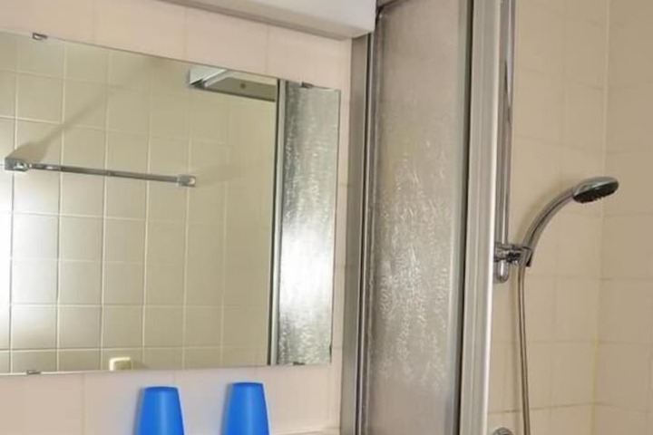 Room 7 of 20