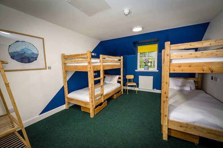 Room 10 of 77