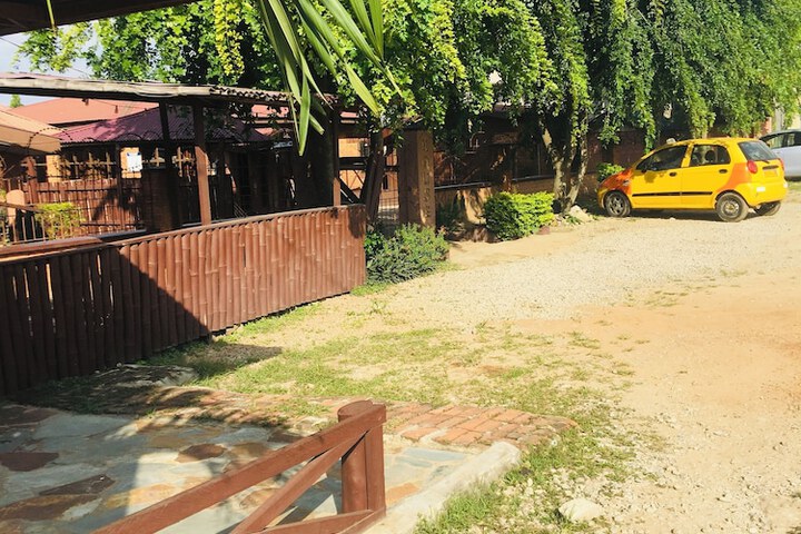 Steak House Guesthouse and restaurants in Kumasi