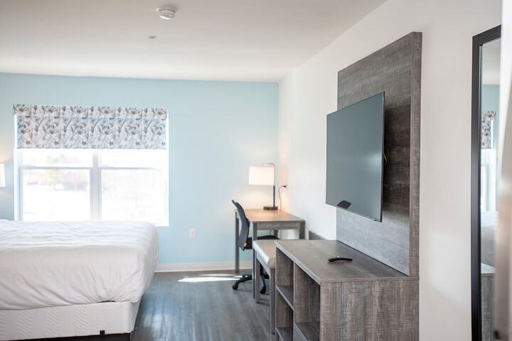 Room 8 of 35