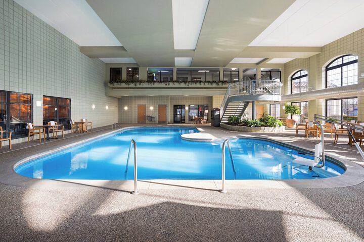 Pool 43 of 76