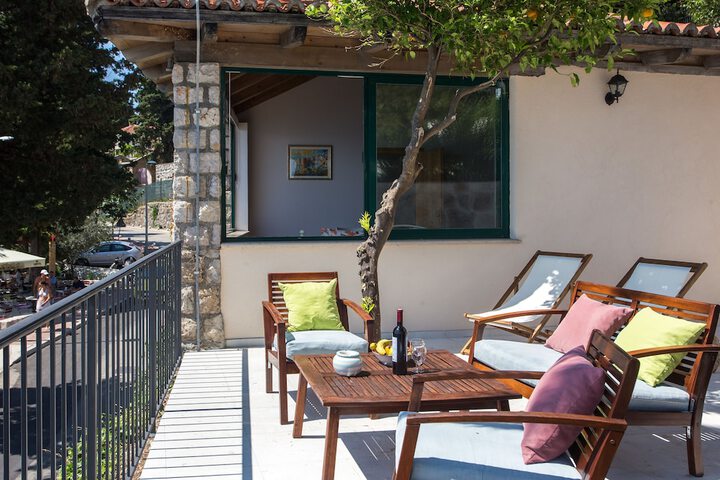Terrace/Patio 57 of 98