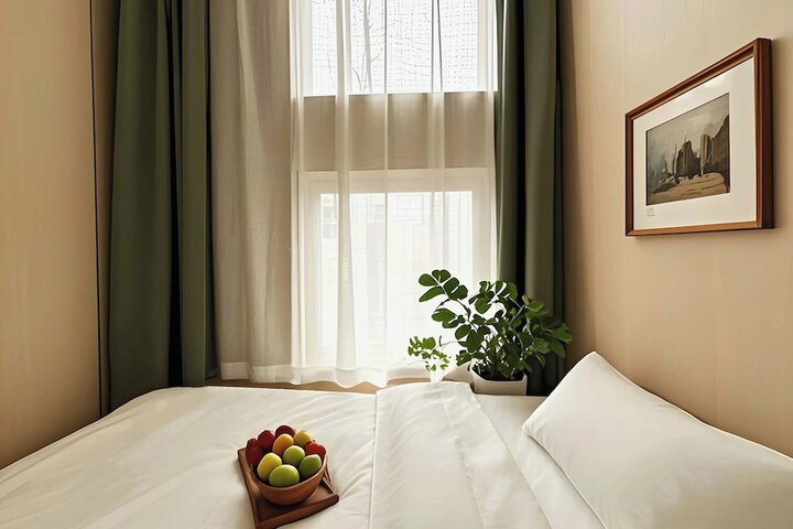 Room 28 of 67