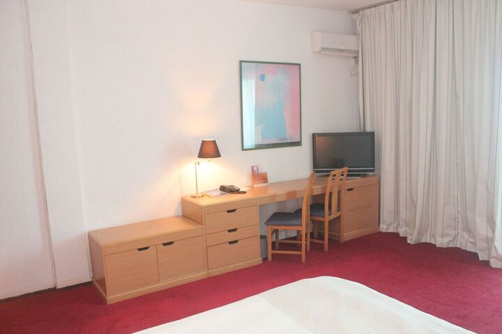 GRAND HOTEL DE LINDEPENDANCE