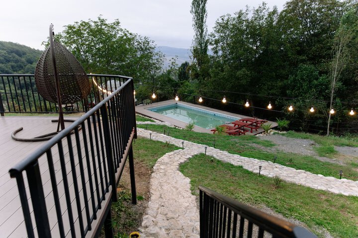 Pool 18 of 41