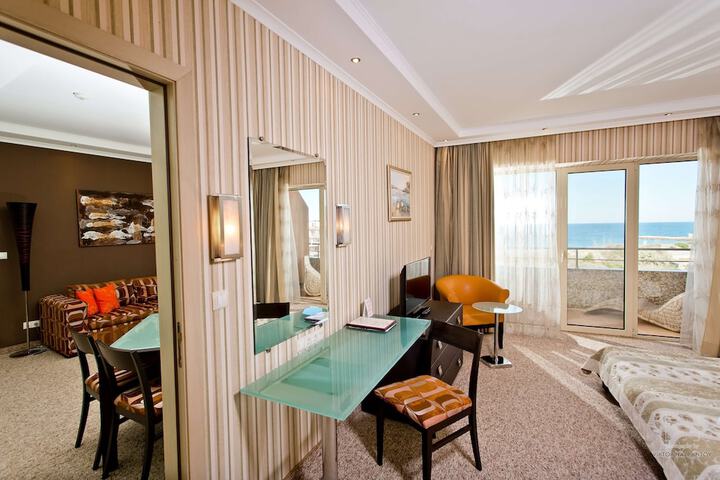 Room 20 of 124
