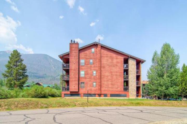 Two Bedroom Mountainside Condo E259 in Frisco, CO