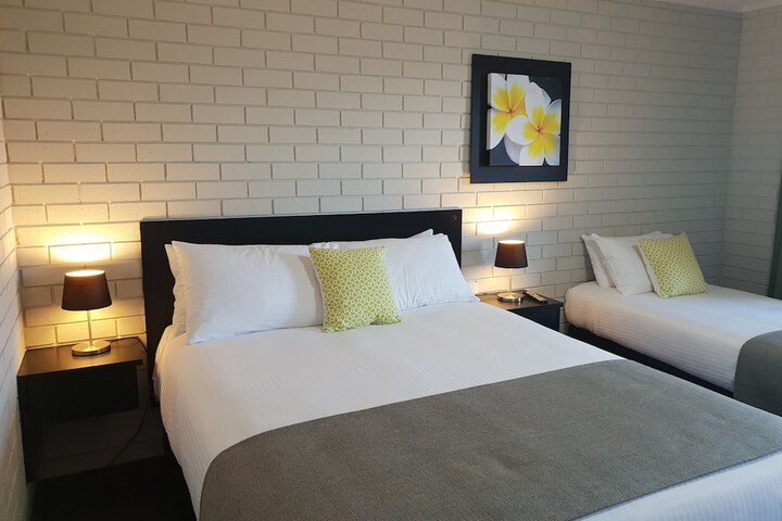 Room 7 of 49