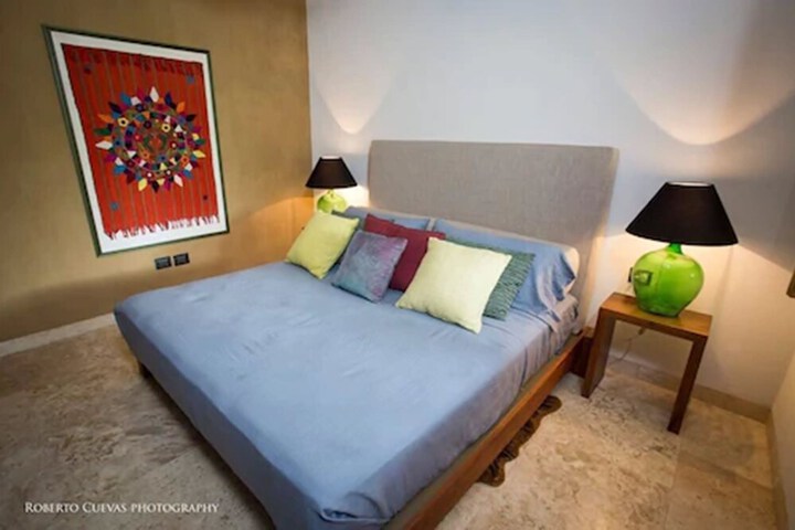 Room 15 of 53