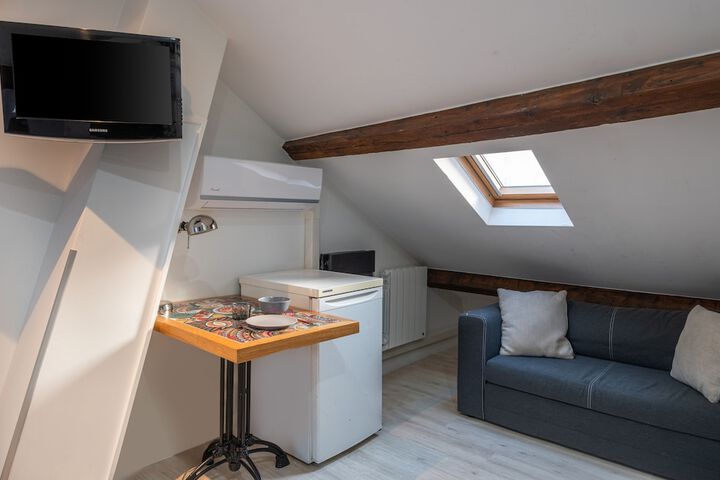 Room 14 of 29