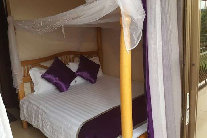 Room 3 of 14