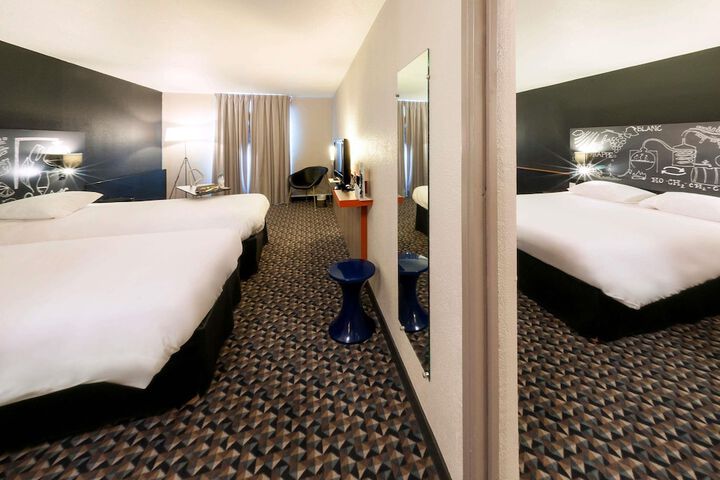 Hotel Interior 65 of 107