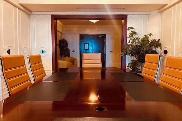 Room 49 of 116