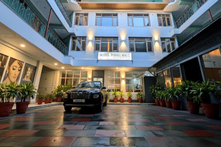 Hotel Posh I Mall