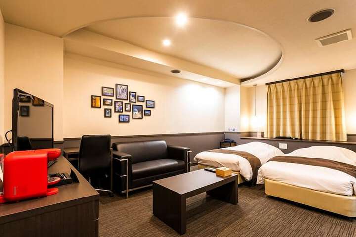 Room 5 of 22
