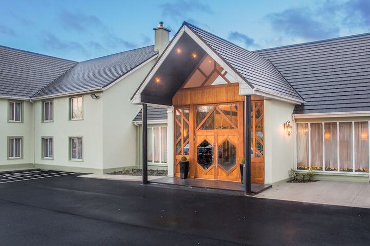 Longcourt House Hotel