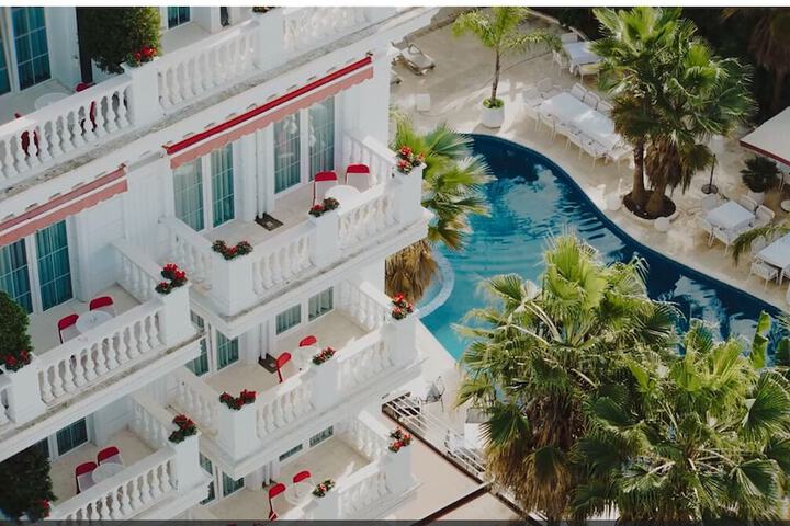 Hotel 112 of 112