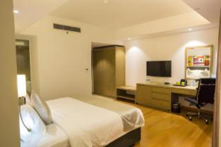 Room 21 of 22