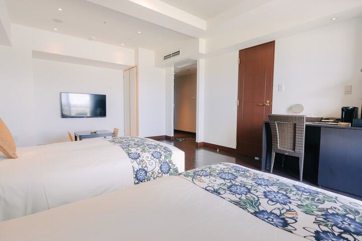 Room 127 of 299