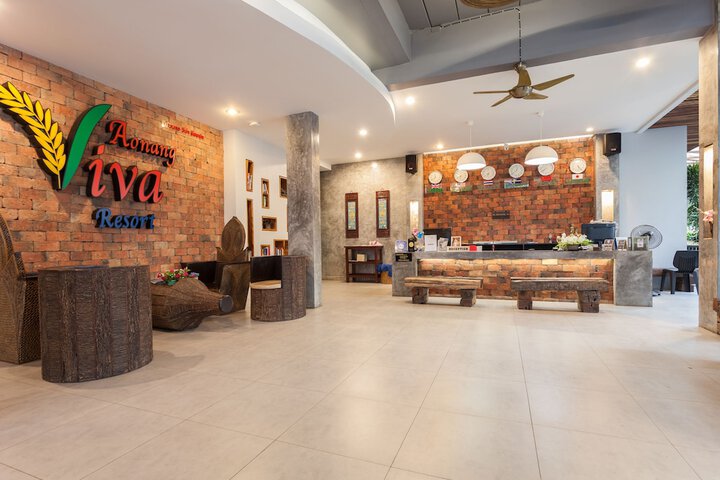 Lobby Entry