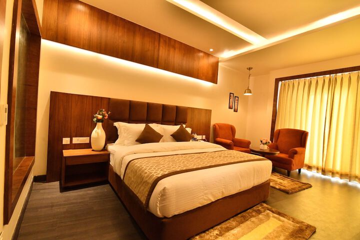 Room 35 of 94