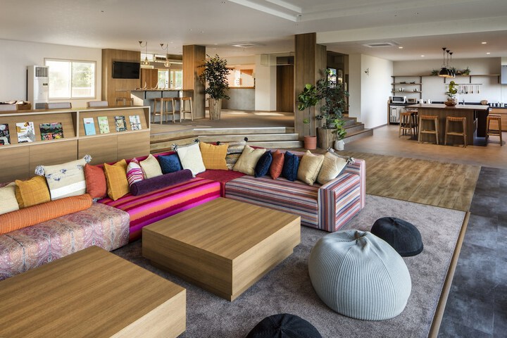 Hotel Lobby