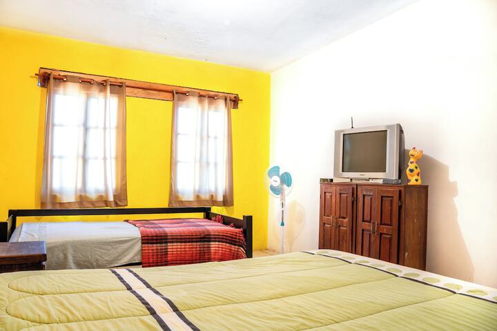 Room 10 of 25