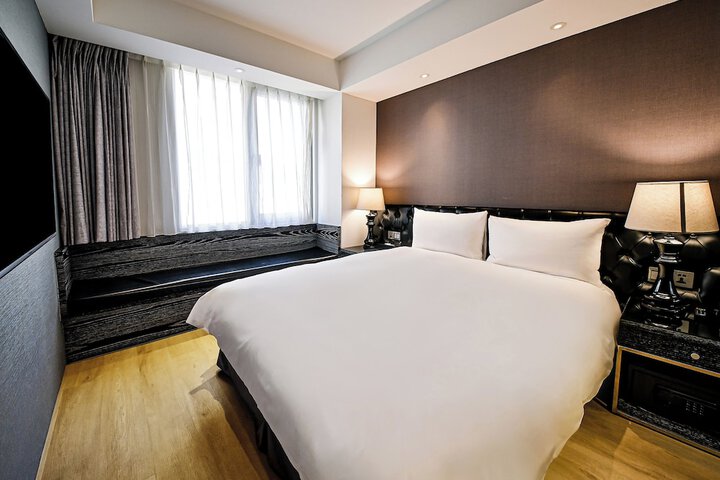 Room 43 of 146