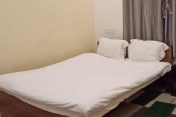 Room 5 of 19