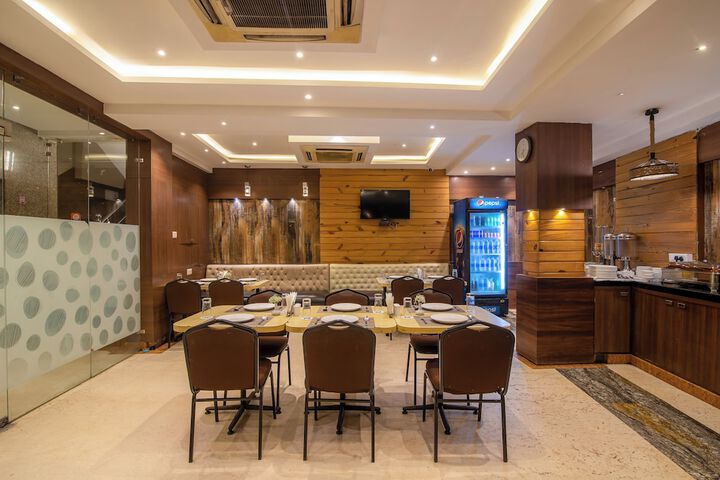 Dining 145 of 161