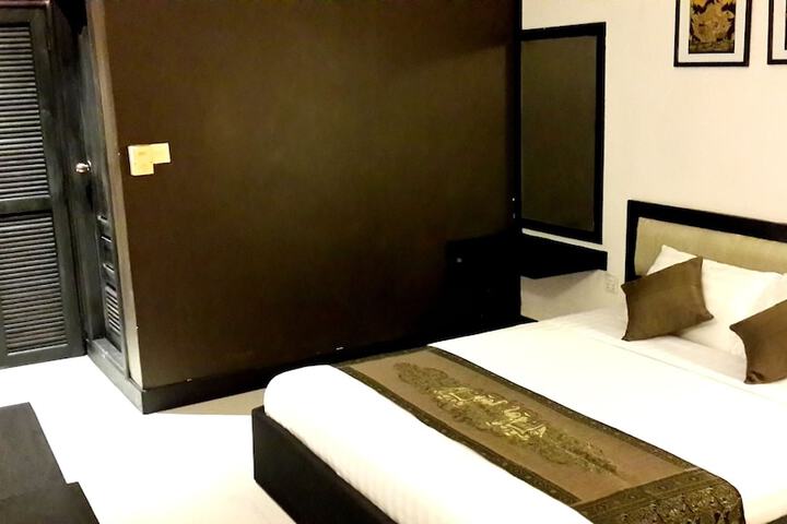 Room 14 of 69