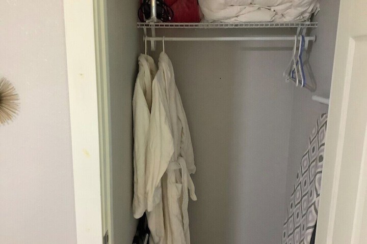 Room 16 of 99