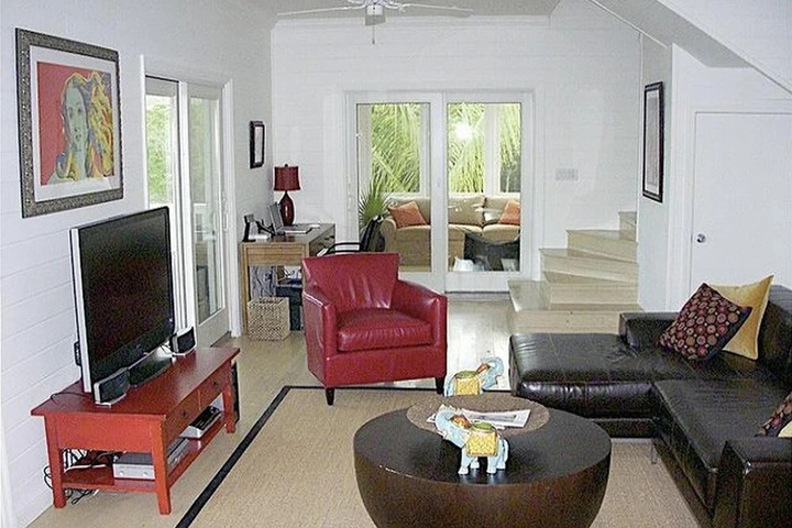 Room 3 of 18